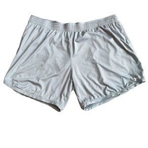 Men’s Under Armour light grey shorts. Size XXL